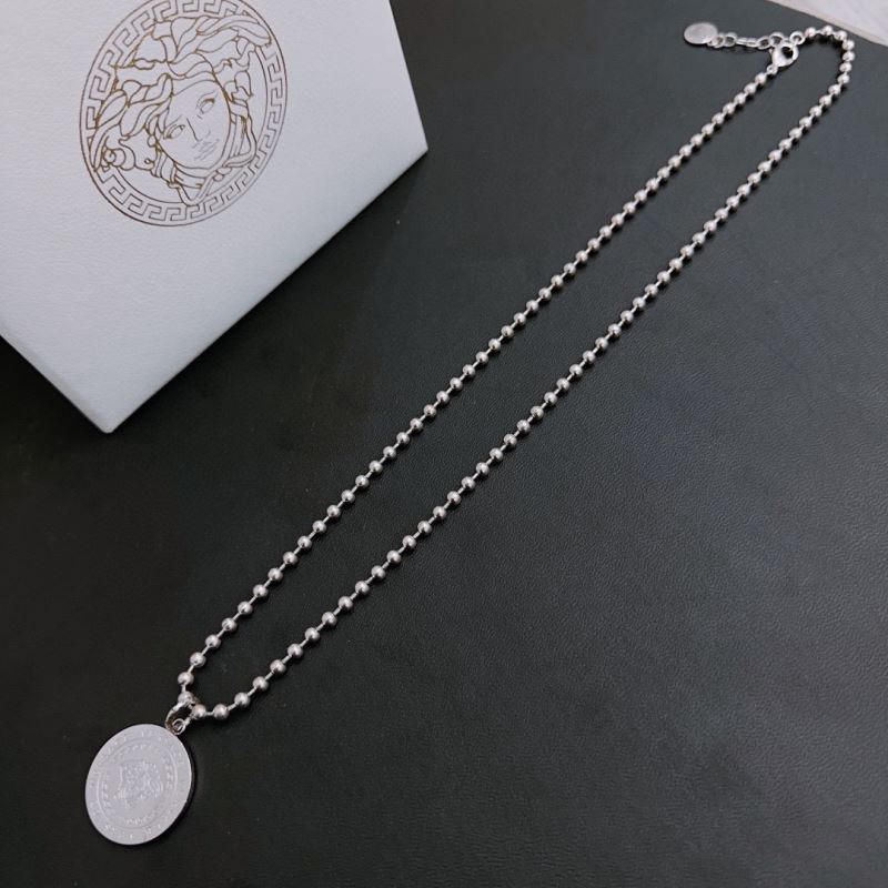 Versace Necklaces - Click Image to Close